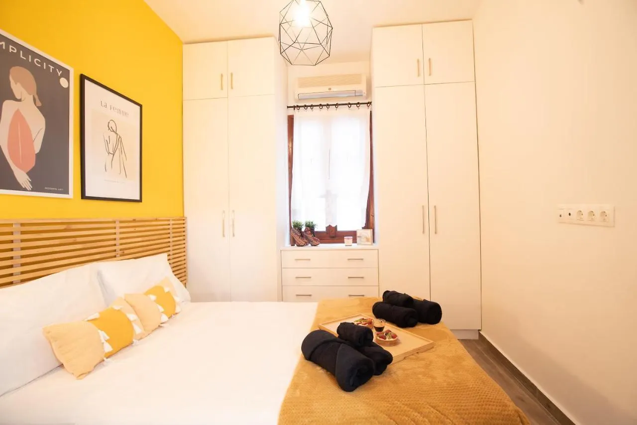 Apartament Retro Boutique Apt W Balcony In Historical Area Saloniki 0*,  Grecja